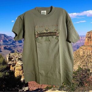 Fred Harvey Trading Company Grand Canyon Graphic T-Shirt Size Medium.